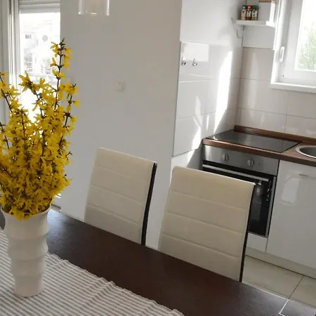 Ferienhaus Holiday Romana Tribalj